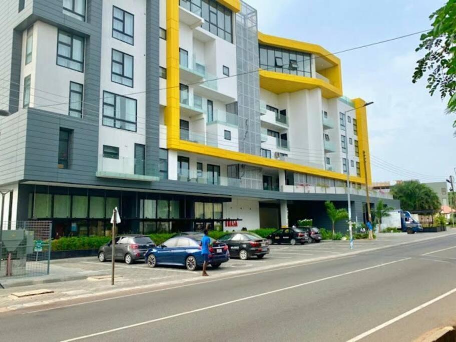 Luxury Labone Edge 2-Bedroom Apartment In Accra - Fivehills Homes Ngoại thất bức ảnh